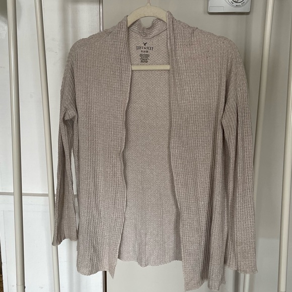 AE soft cozy sweater cardigan - Picture 1 of 3